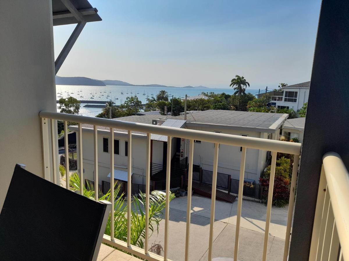 Airlie Apartments Airlie Beach Ngoại thất bức ảnh