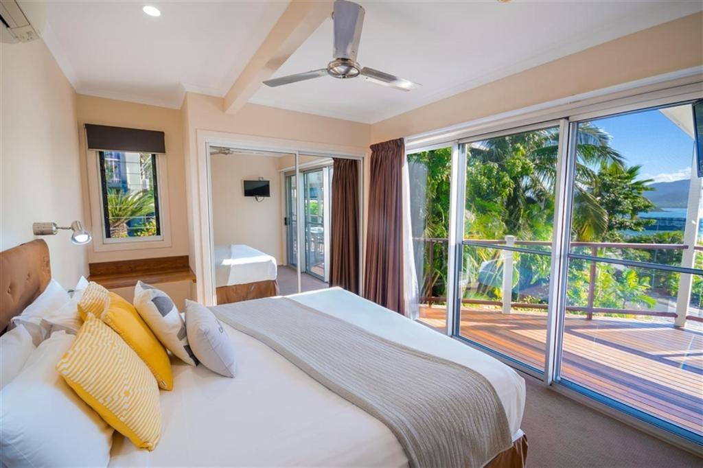 Airlie Apartments Airlie Beach Ngoại thất bức ảnh