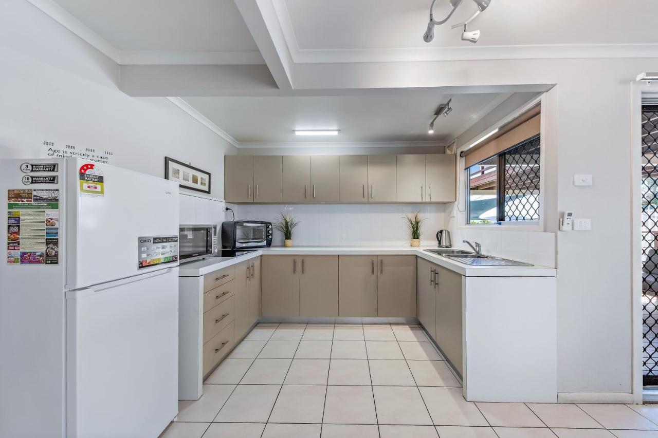 Airlie Apartments Airlie Beach Ngoại thất bức ảnh