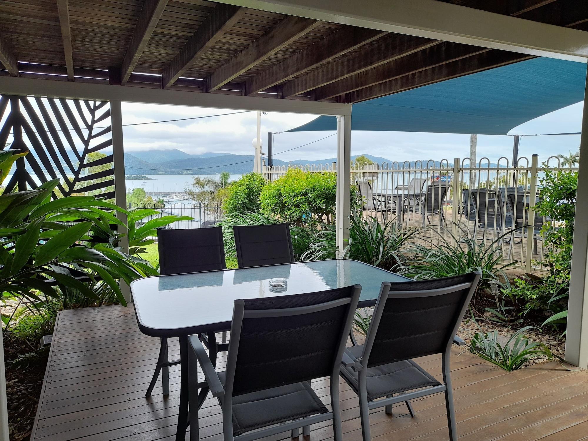 Airlie Apartments Airlie Beach Ngoại thất bức ảnh